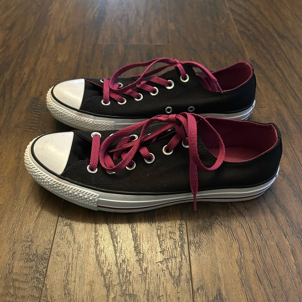 Converse Chuck Taylor All Star Low Top sneakers Pink High-Top Sneakers Size 9